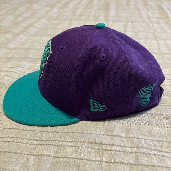 New Era New York Knicks Adjustable Hat - Picture 2 of 7